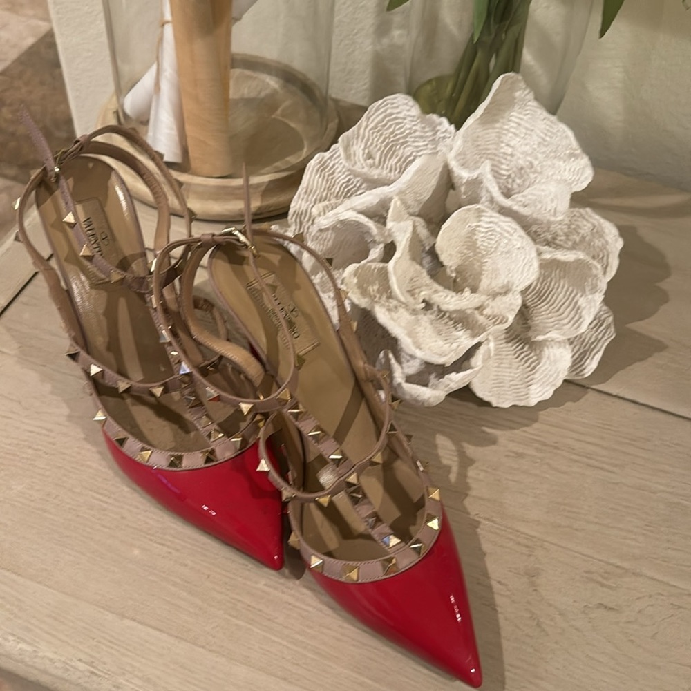 💯 Authentic Valentino Rockstud Pumps-FIRM - Picture 3 of 10